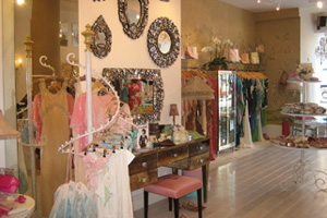 Coco_Ribbon_Interior