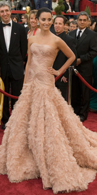 Penélope Cruz, Academy Award nominee for Best Actress for her work in "Volver," arrives at the 78th Annual Academy Awards at the Kodak Theatre in Hollywood