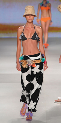 Designer: Salinas CLARO RIO SUMMER